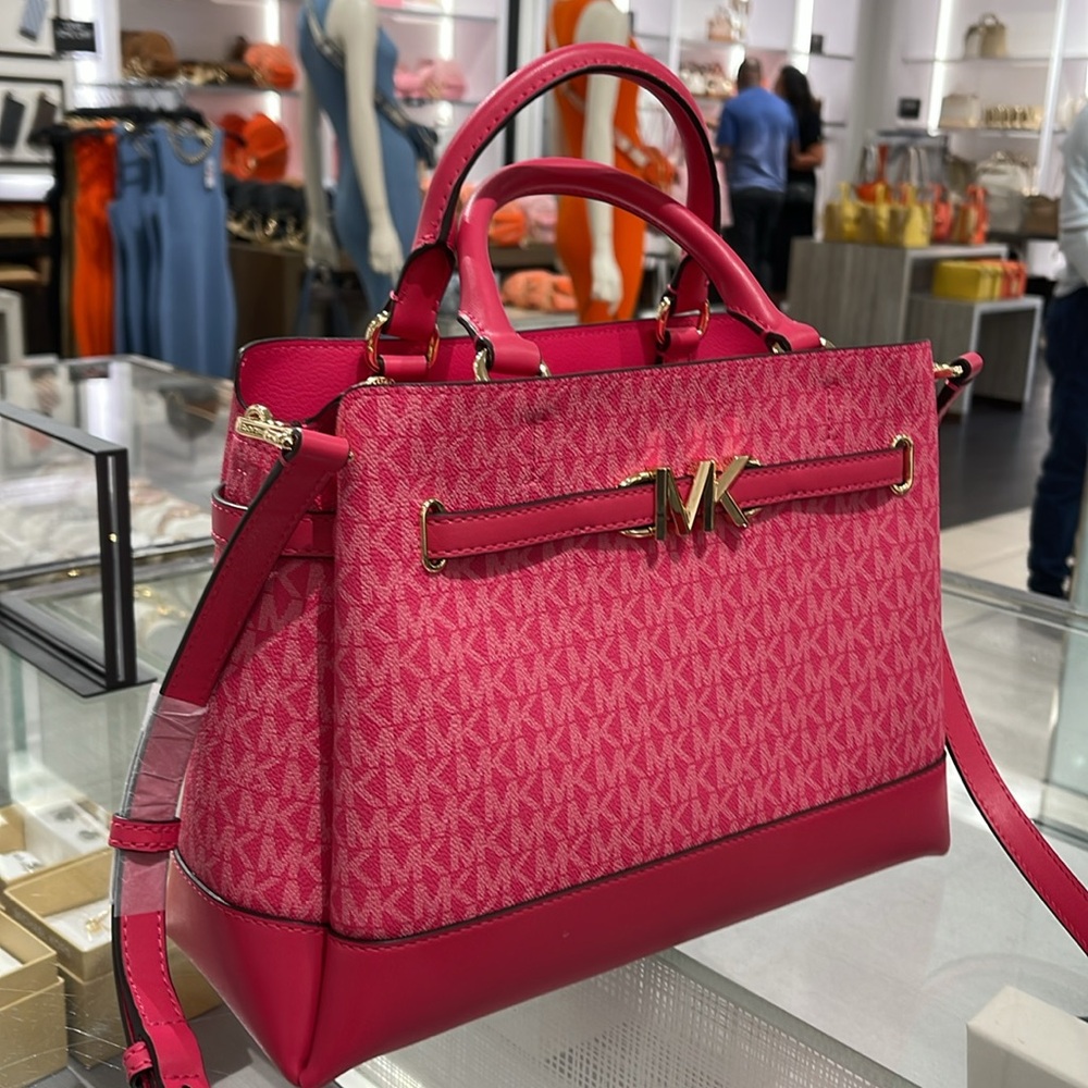 MICHAEL KORS 
Reed Large Graphic Logo Belted Satchel
Electric Pink 
NWT